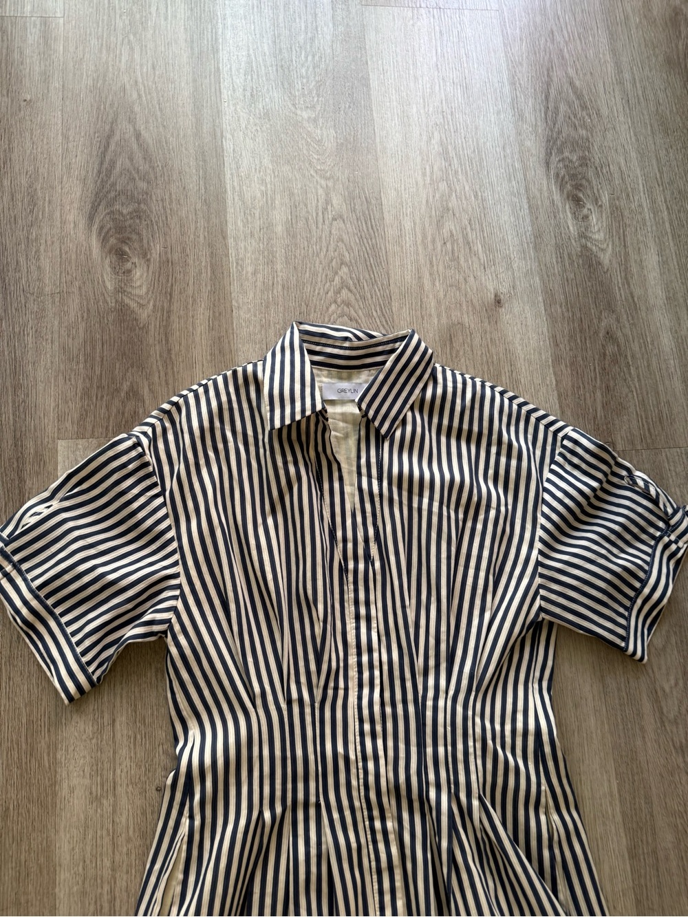 greylin vanisa navy blue cream stripe button front midi shirt dress small NEW - Picture 8 of 9